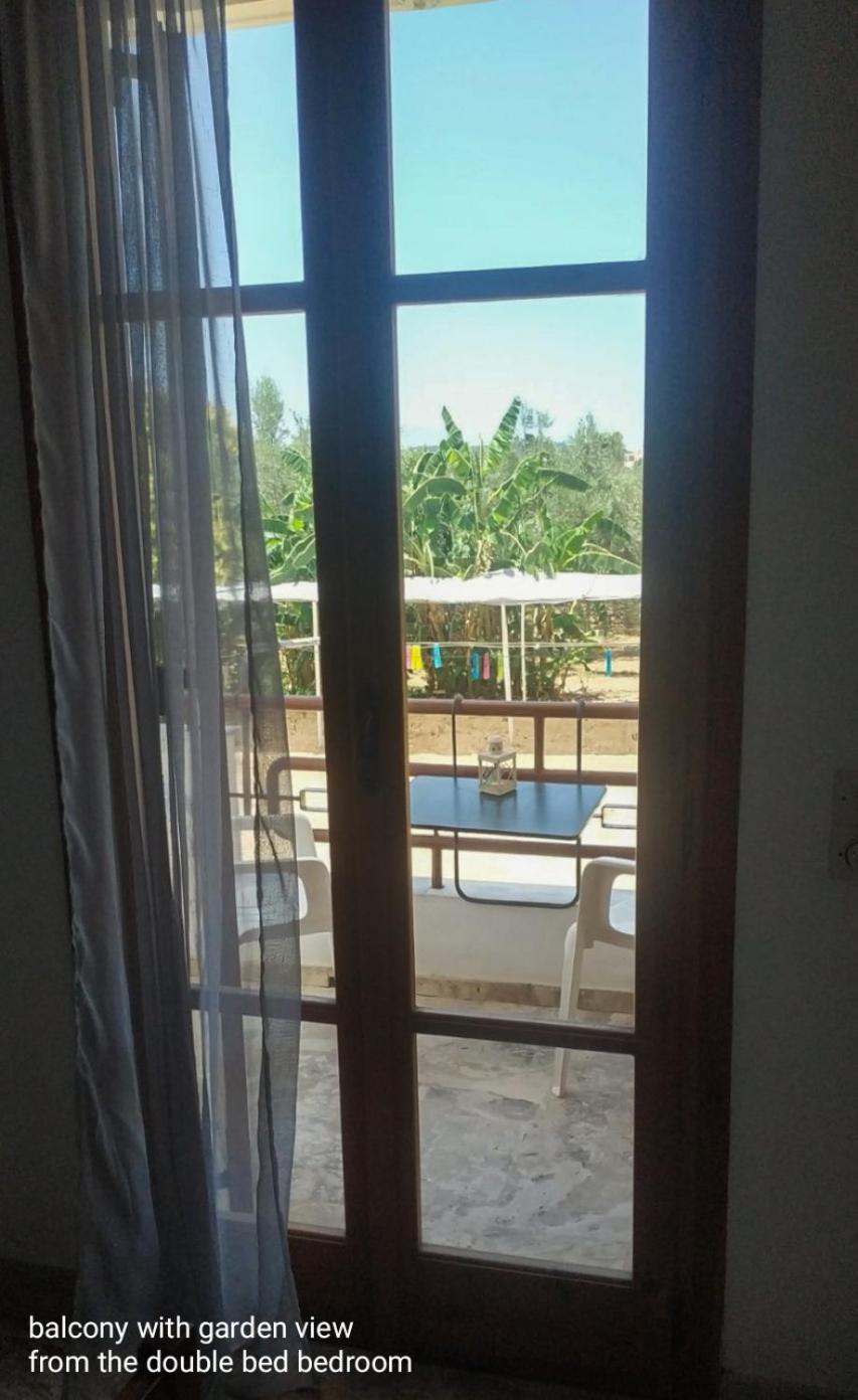 Poseidon Apartments Gythio Room photo